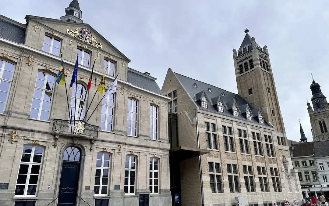 Hôtel de ville et beffroi de Roulers